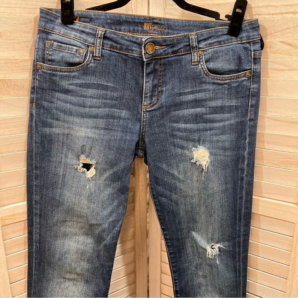 3/$25 Kut From The Kloth Catherine Boyfriend Distressed Jeans 6 - Picture 2 of 9